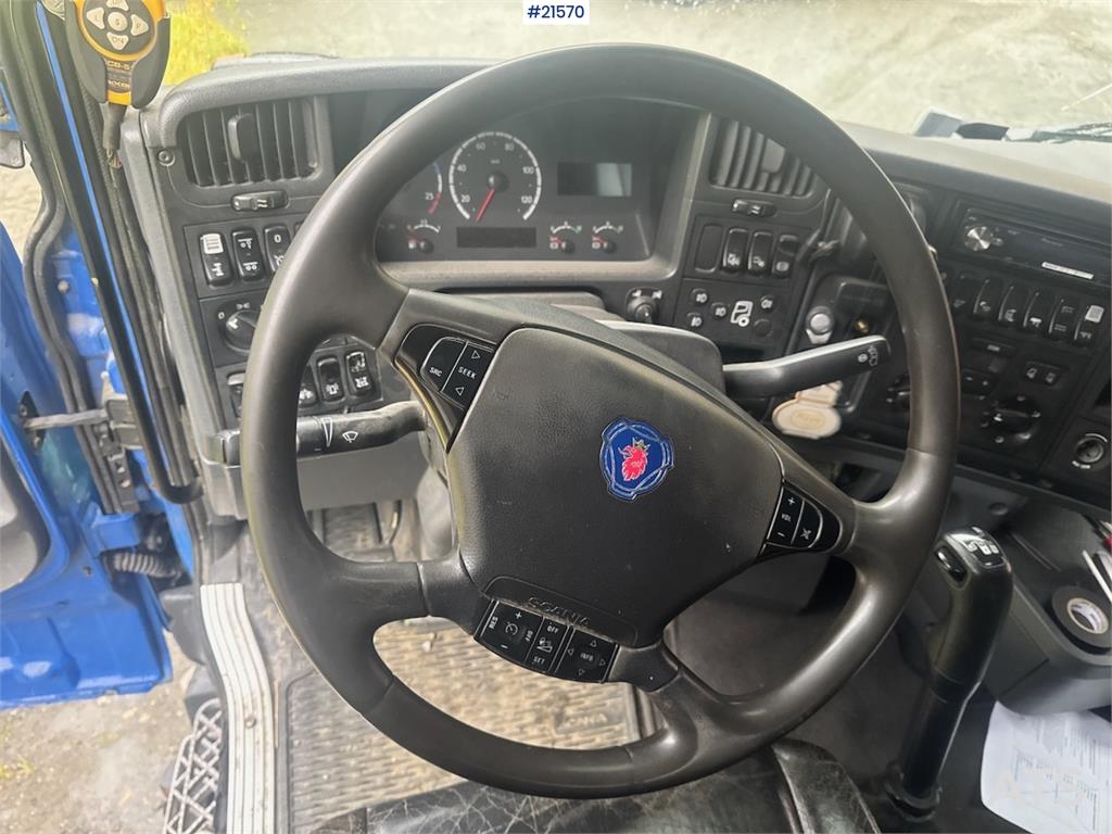 Scania R500 Hook truck w/ Box.