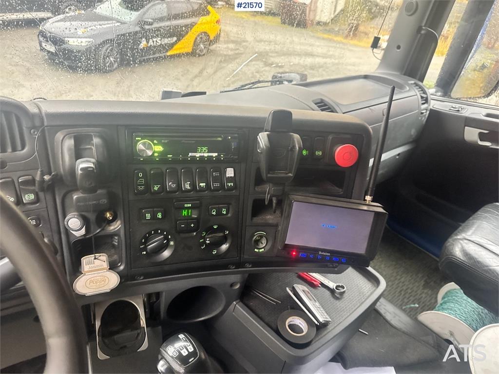 Scania R500 Hook truck w/ Box.
