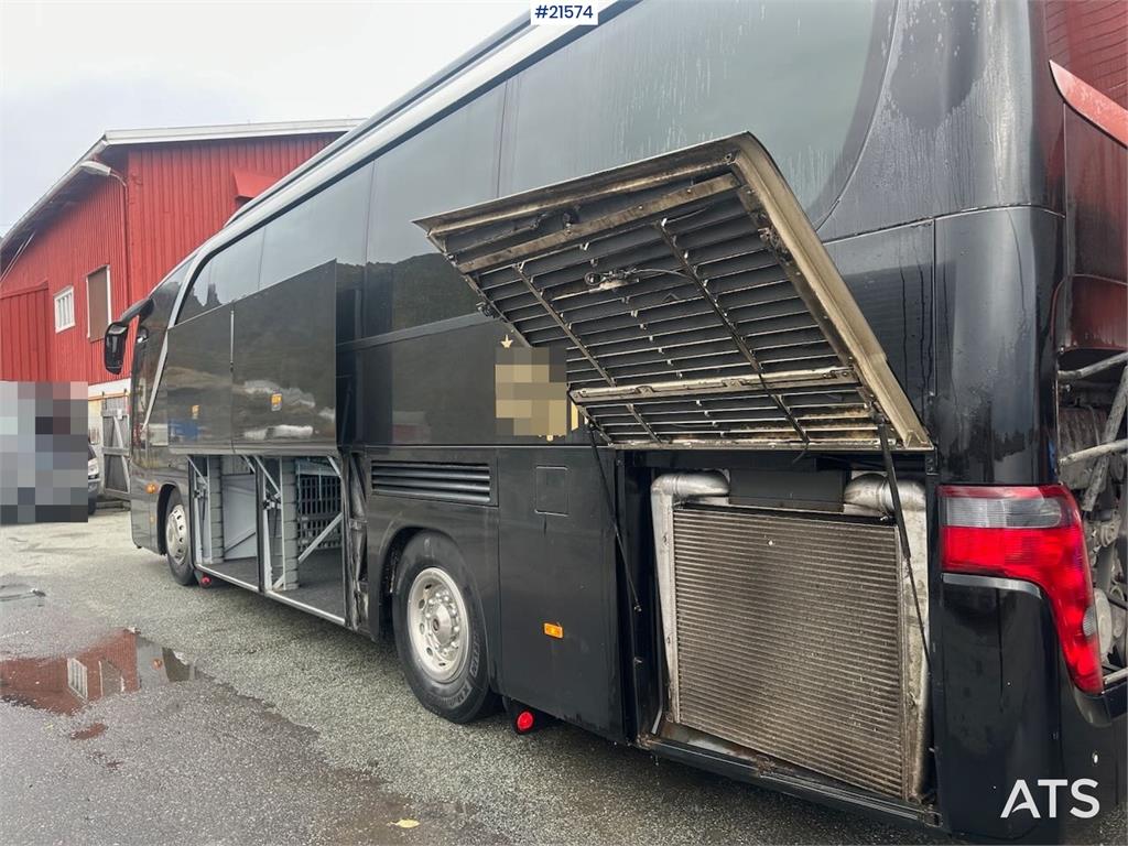 Setra S411 tour bus w/ 29+2+1 seats and winter tires. Lo