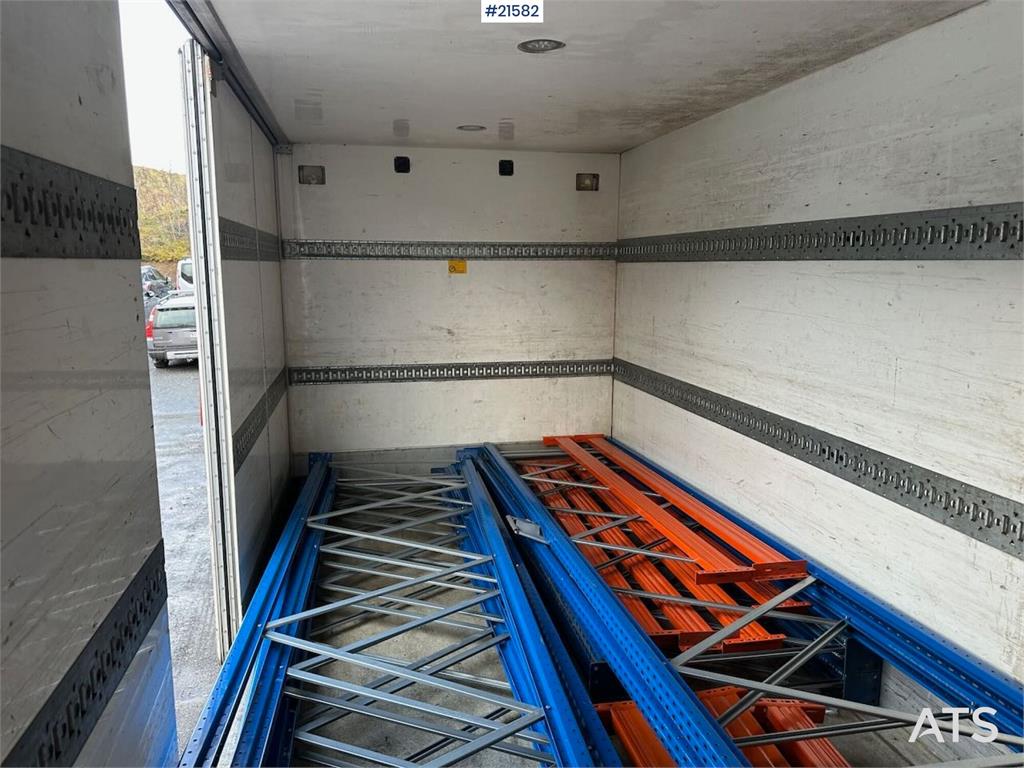 Volvo FM 500 6x2 box truck w/ full side opening and lift