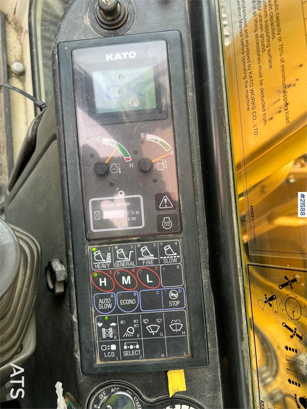 Kato HD 823 MR excavator w/ rototilt, sanding bucket, A
