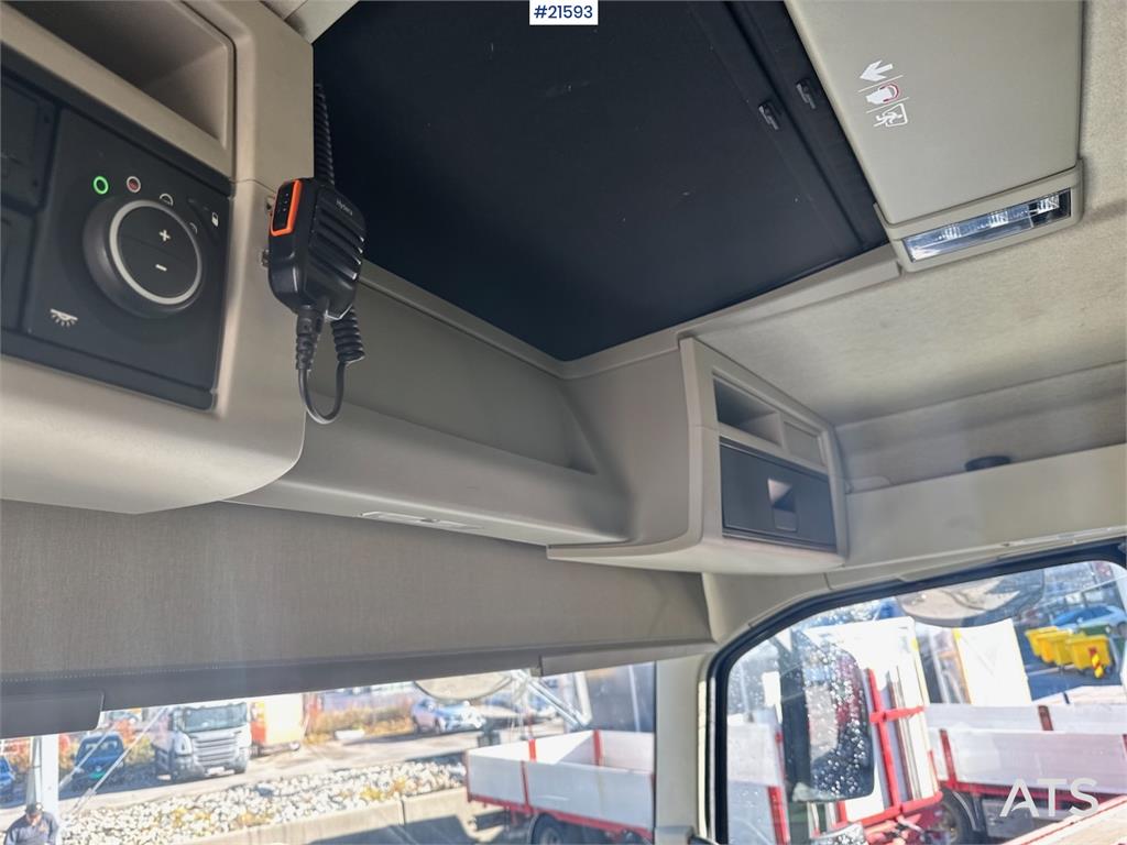 Volvo FH540 Combi truck w/ 54 t/m Fassi crane w/ Jib and