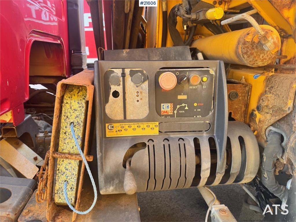 Volvo FE320 4x2 Crane truck w/ Effer 145 Crane.
