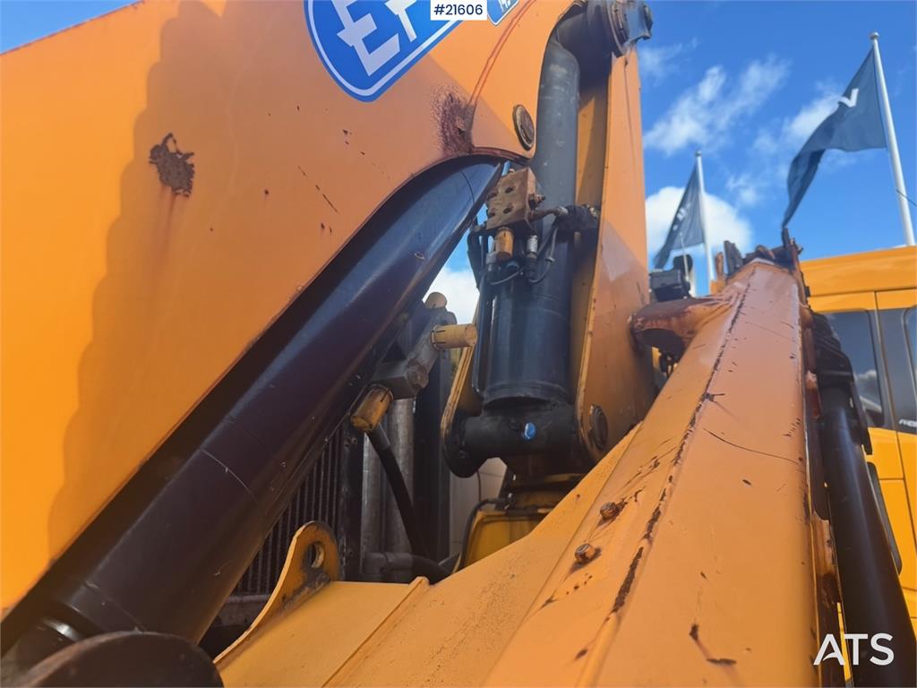 Volvo FE320 4x2 Crane truck w/ Effer 145 Crane.