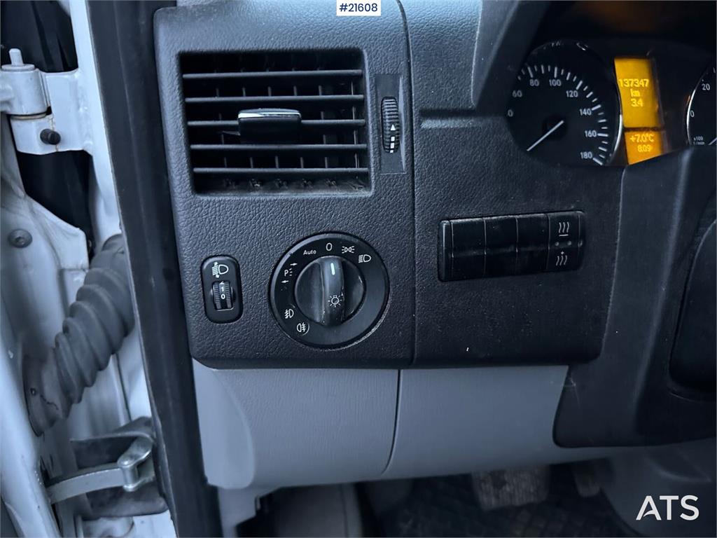 Mercedes-Benz sprinter 516 cdi van.