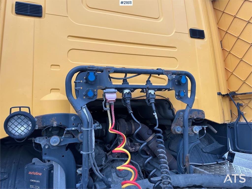 Scania R560 6x2 tractor. WATCH VIDEO.