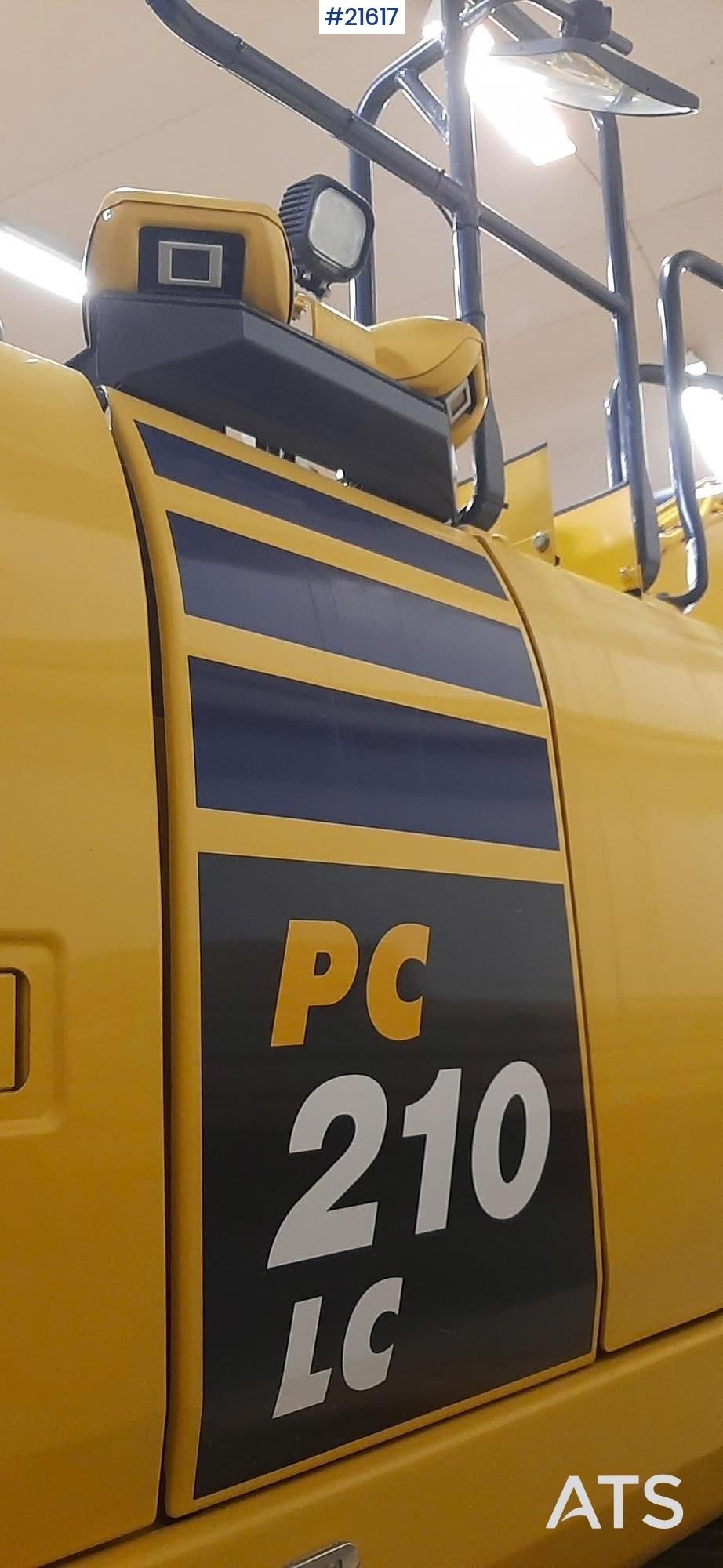 Komatsu PC 210 LC-11 w/ Sanding Bucket and Rototilt