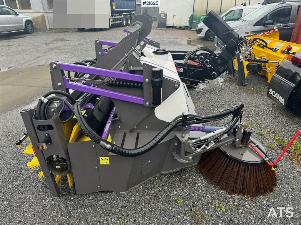 Volvo L45H Wheel Loader w/ lots of equipment! only 103 h