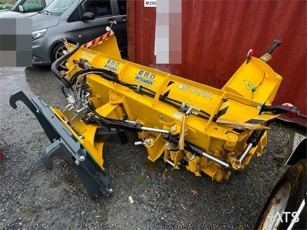 Volvo L45H Wheel Loader w/ lots of equipment! only 103 h