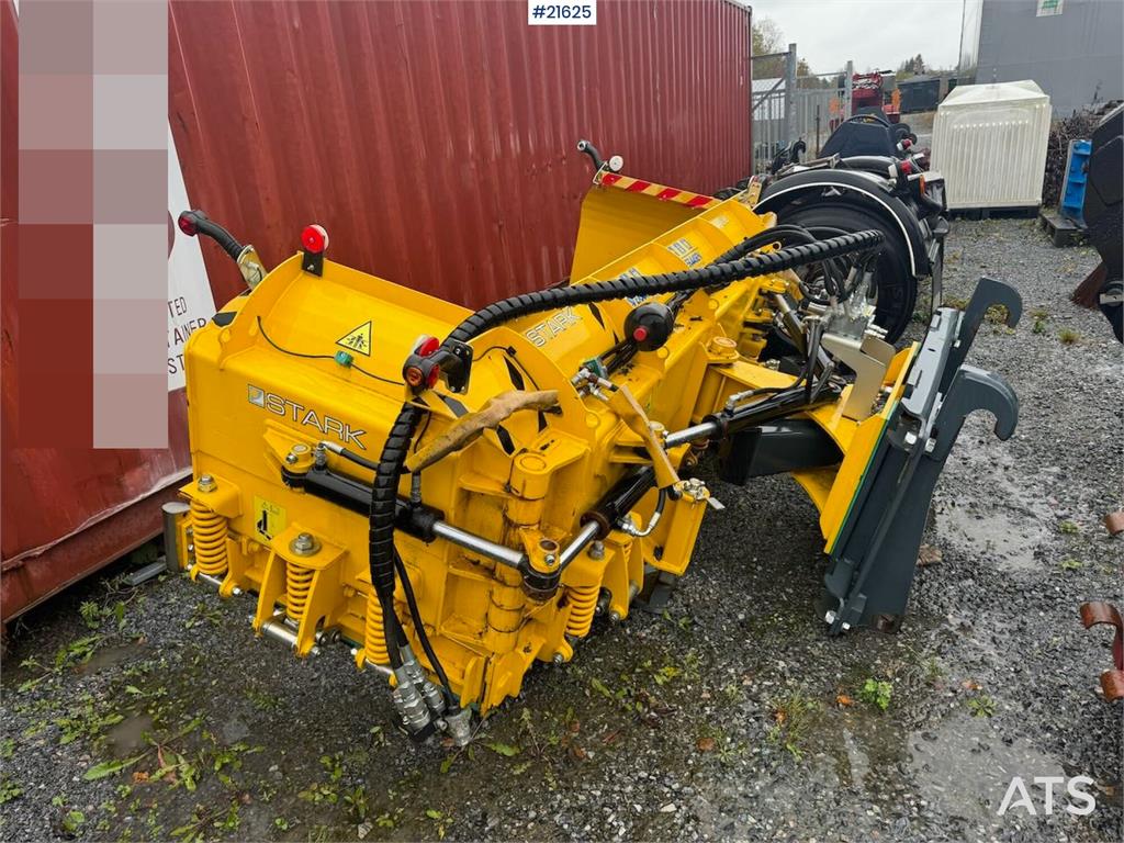 Volvo L45H Wheel Loader w/ lots of equipment! only 103 h