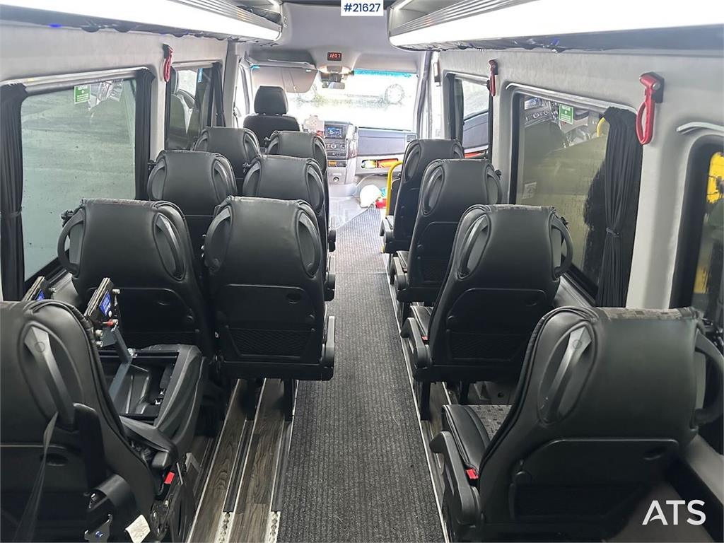 Mercedes-Benz sprinter minibus 4x2 w/ 16+1 seats, wheelchair ram
