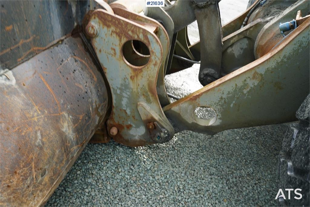 Volvo L120C wheel loader with 3rd function