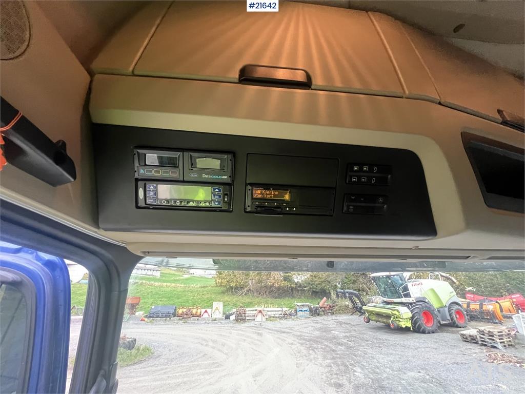 Mercedes-Benz Actros 6x2 box truck with/refrigeration/freezer un