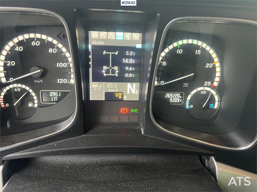 Mercedes-Benz Actros 6x2 box truck with/refrigeration/freezer un