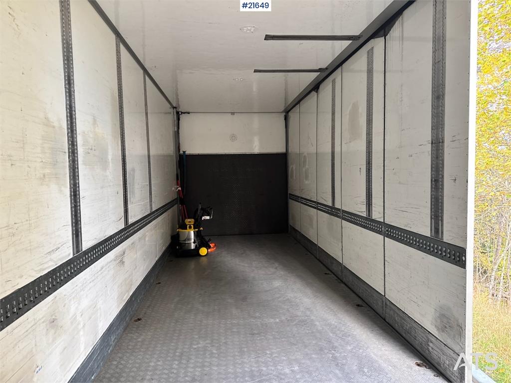 MAN TGS 35.480 8x2 Box truck w/ Full side opening.