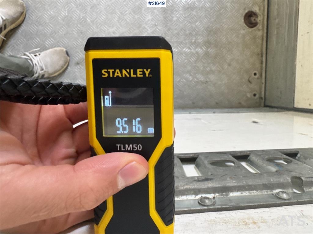 MAN TGS 35.480 8x2 Box truck w/ Full side opening.