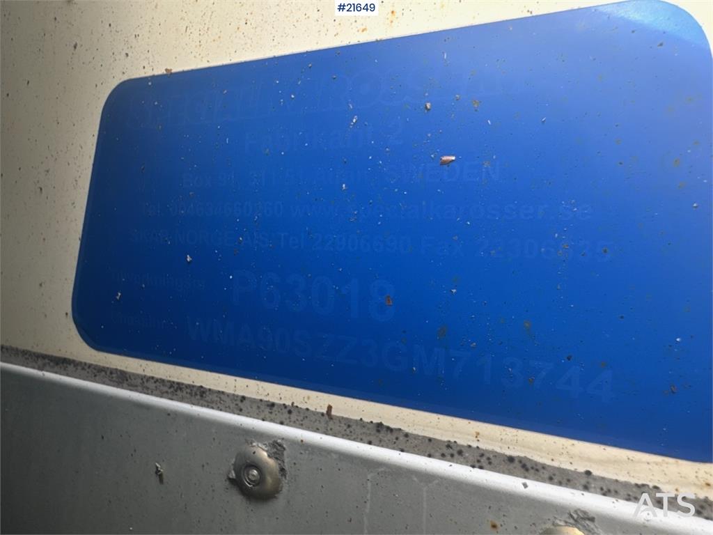 MAN TGS 35.480 8x2 Box truck w/ Full side opening.