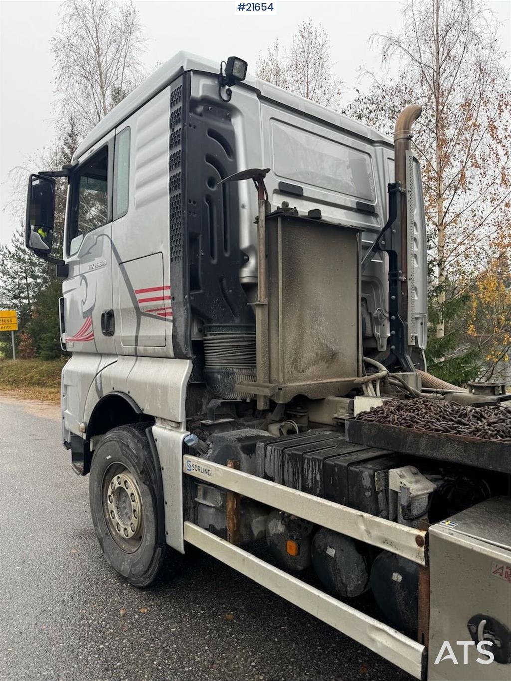 MAN TGX 26.580 6x4 – Tipper truck with snowplow setup