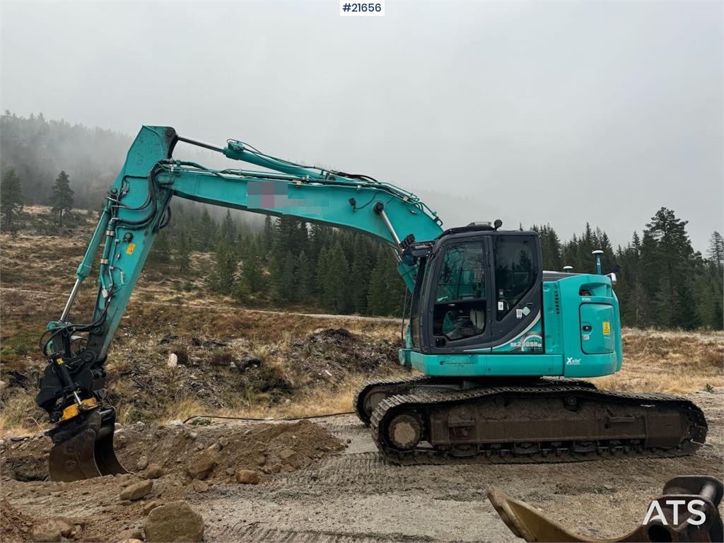 Kobelco SK230SRLC-5 Tracked Excavator w/ Tilt, Bucket and