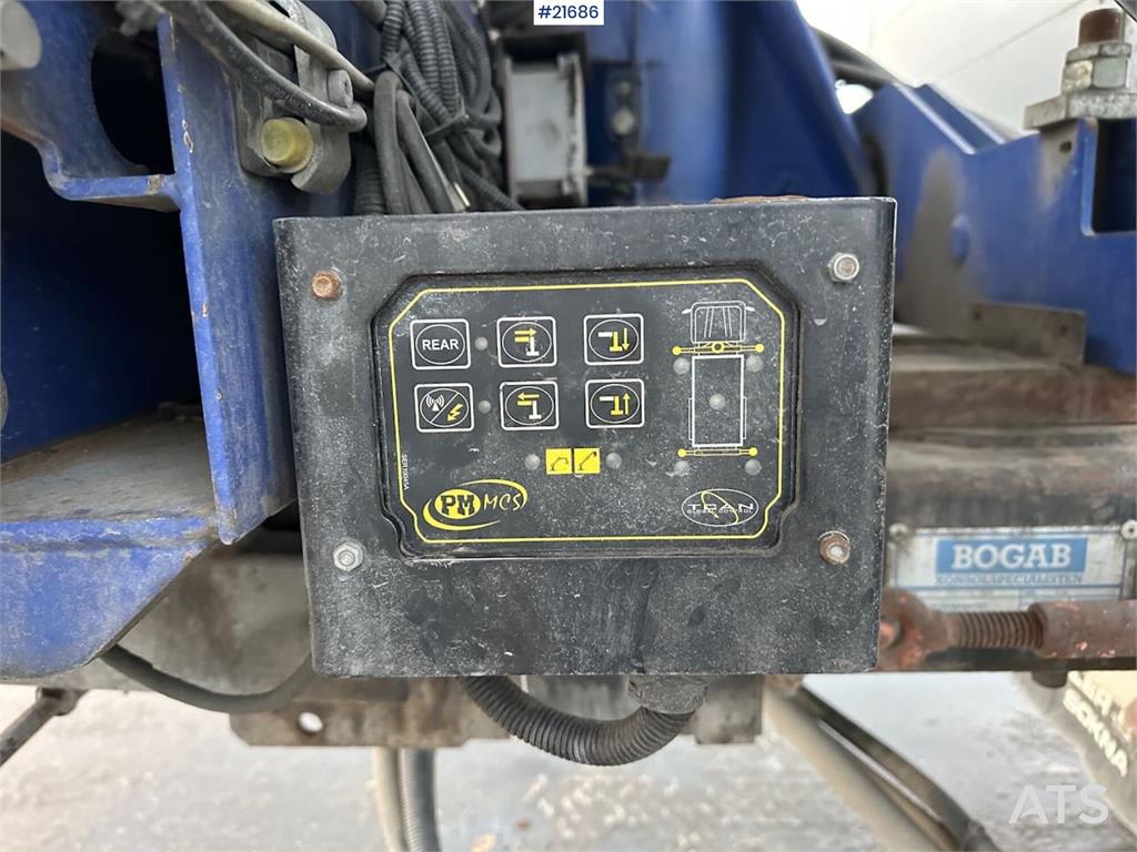 Volvo FM12 Globetrotter 6x4 crane truck w/ rear mounted