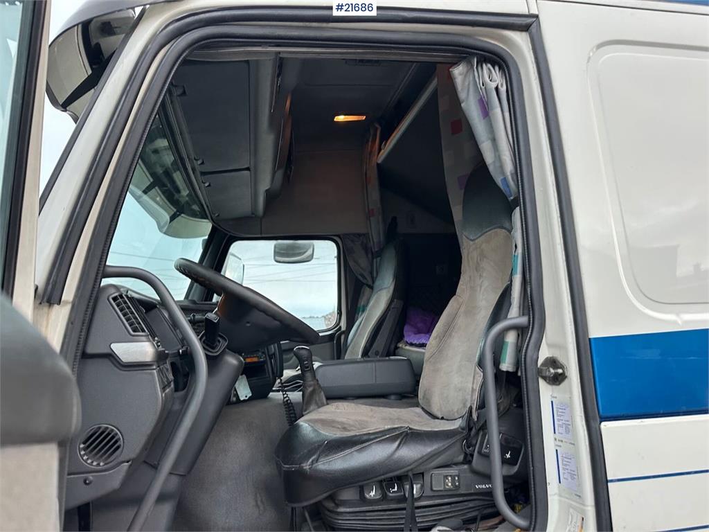 Volvo FM12 Globetrotter 6x4 crane truck w/ rear mounted