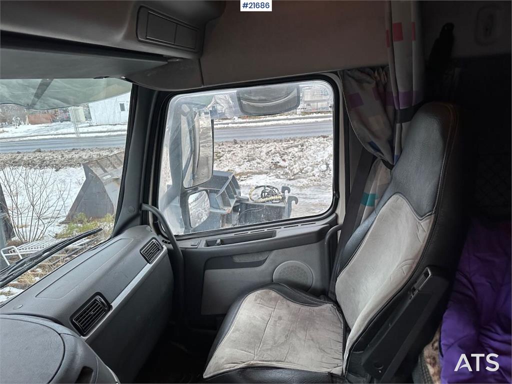 Volvo FM12 Globetrotter 6x4 crane truck w/ rear mounted