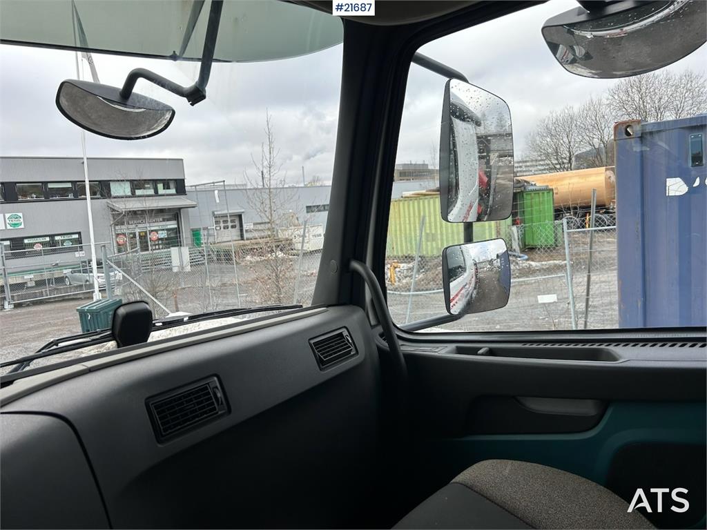 Volvo FM450 Crane Truck w/ 21 t/m HMF crane and Lift. 19