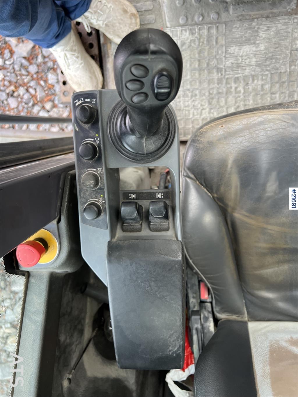 Atlas Copco smartroc T40-11 drilling rig w/2540 hammer, CME gr