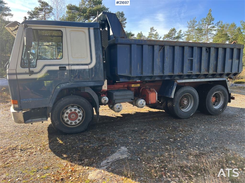Volvo FH12 6x2 Tipper