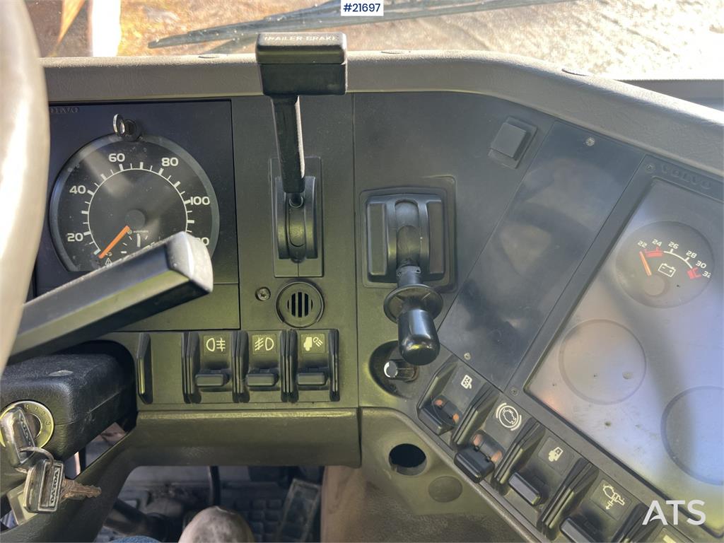 Volvo FH12 6x2 Tipper