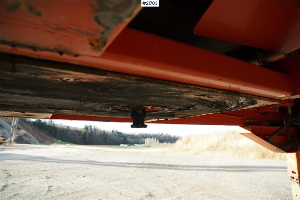 Finlay 683 2 cover sorting plant w/only 5900 hours on SEM