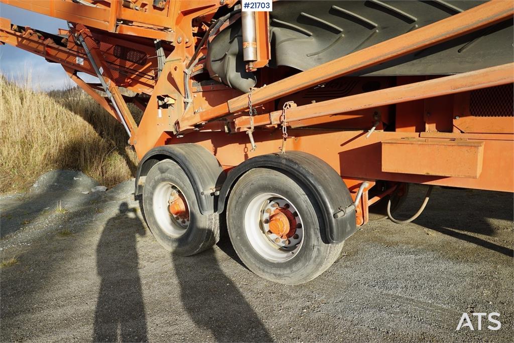 Finlay 683 2 cover sorting plant w/only 5900 hours on SEM