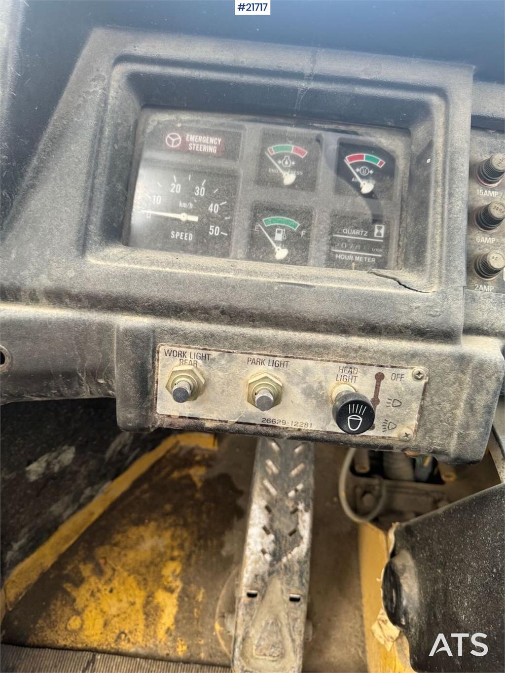 TCM 870 Wheel Loader w/ Bucket