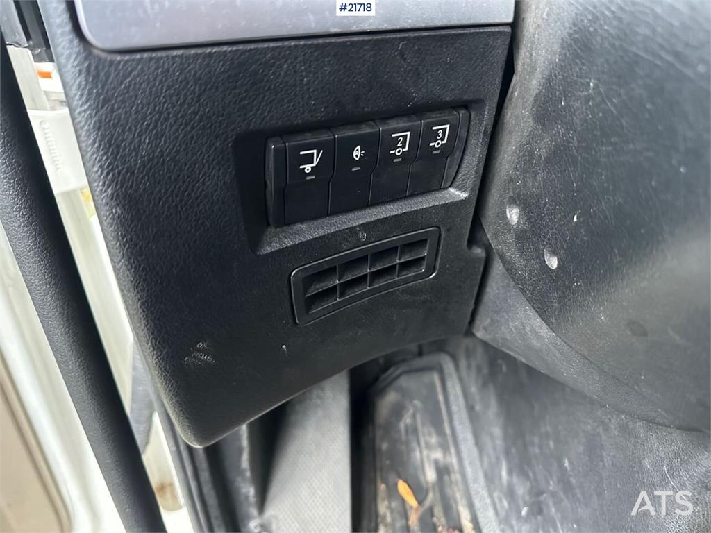 Mercedes-Benz Actros 1835 box truck w/ Full side opening, genera