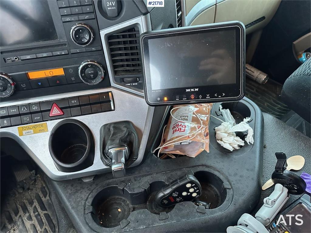 Mercedes-Benz Actros 1835 box truck w/ Full side opening, genera