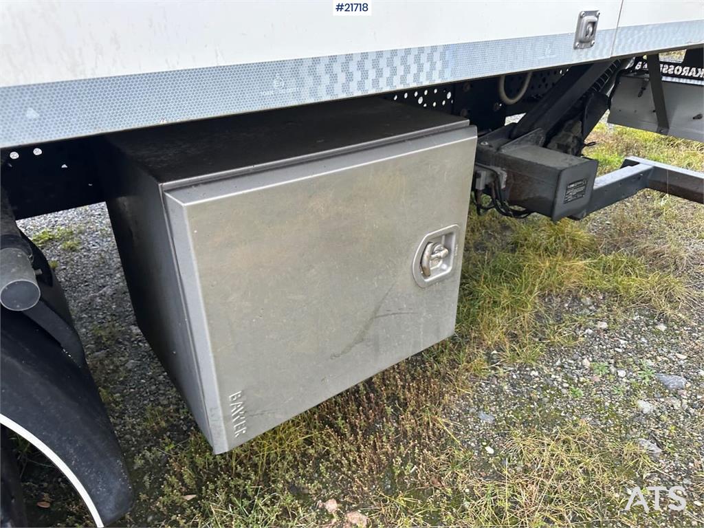 Mercedes-Benz Actros 1835 box truck w/ Full side opening, genera