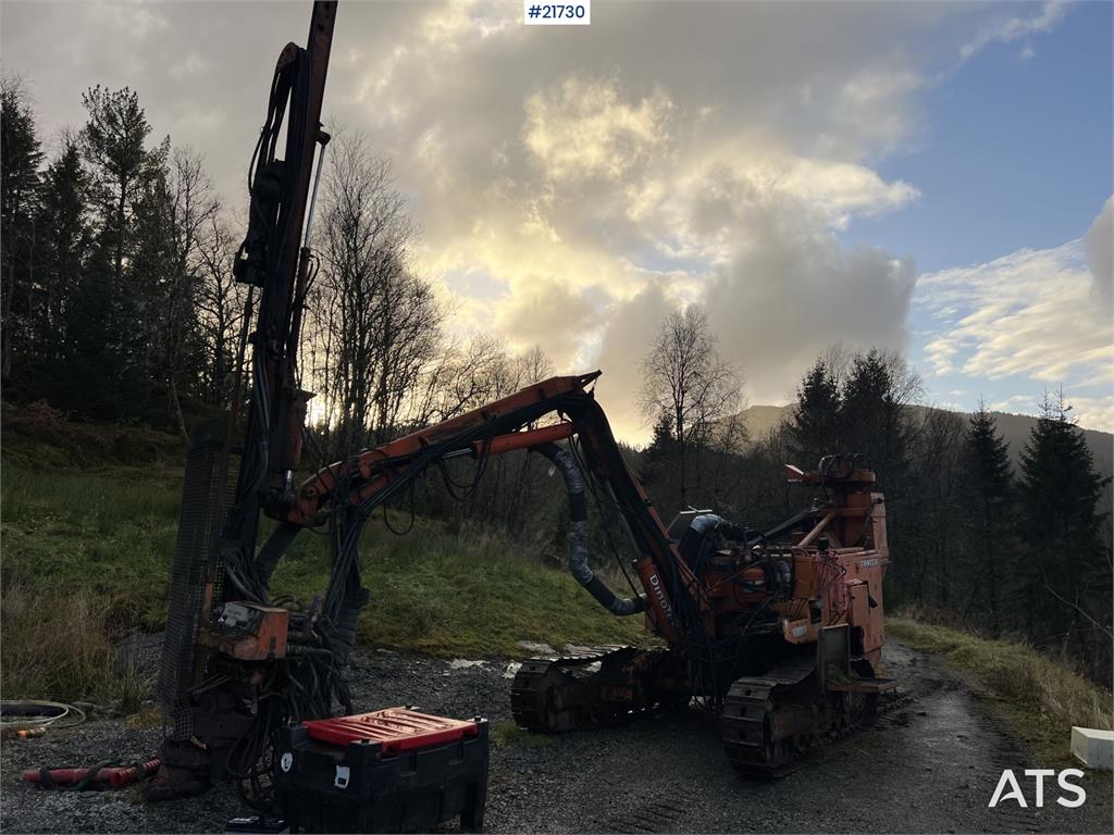 Tamrock DHA400 Drilling rig w/ CPR 438L hammer