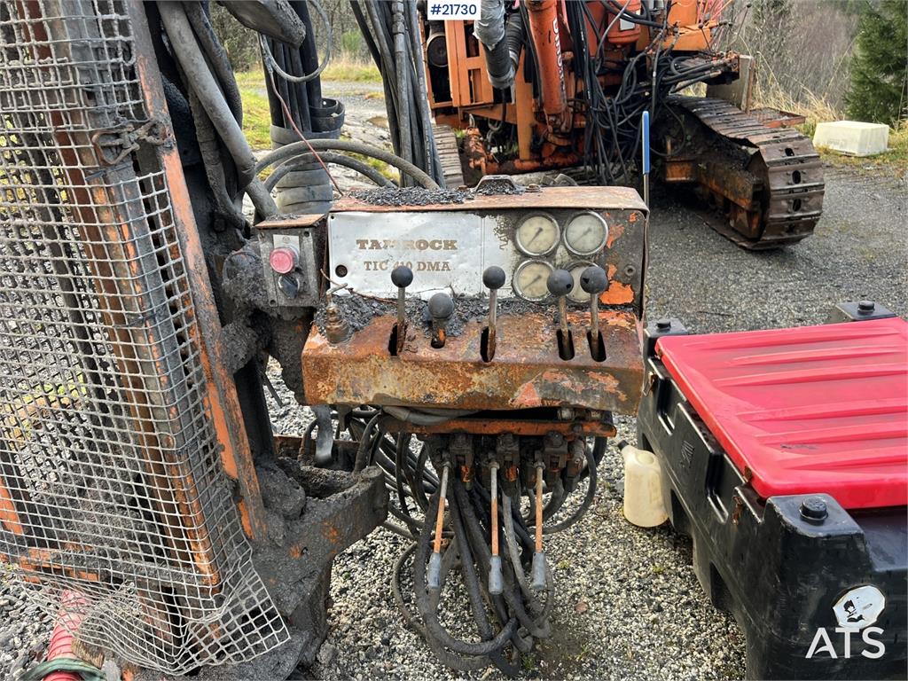 Tamrock DHA400 Drilling rig w/ CPR 438L hammer