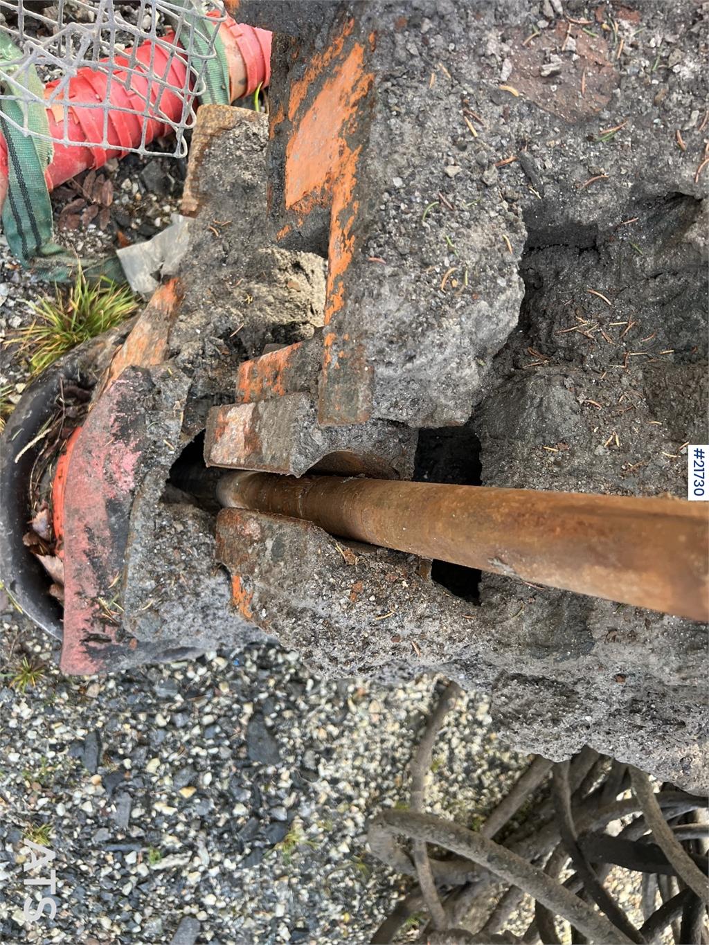 Tamrock DHA400 Drilling rig w/ CPR 438L hammer