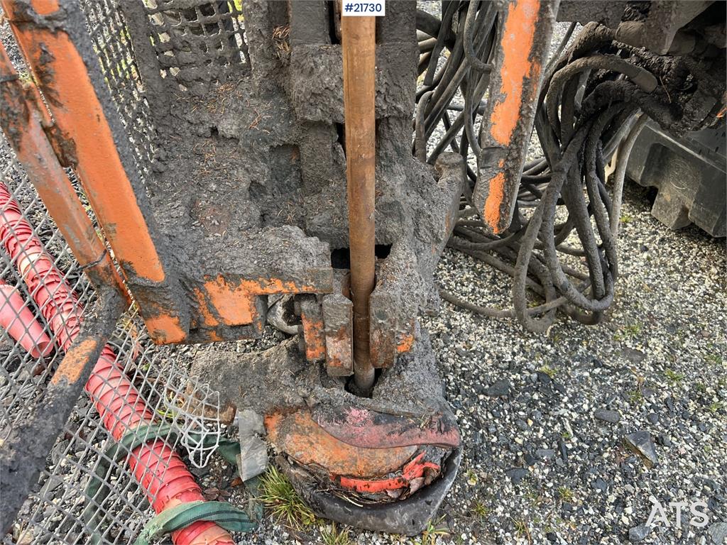 Tamrock DHA400 Drilling rig w/ CPR 438L hammer