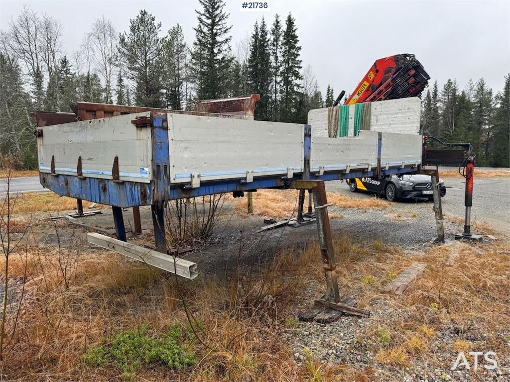 Volvo FL12 with 22 t/m Palfinger Crane, Timber Platform,