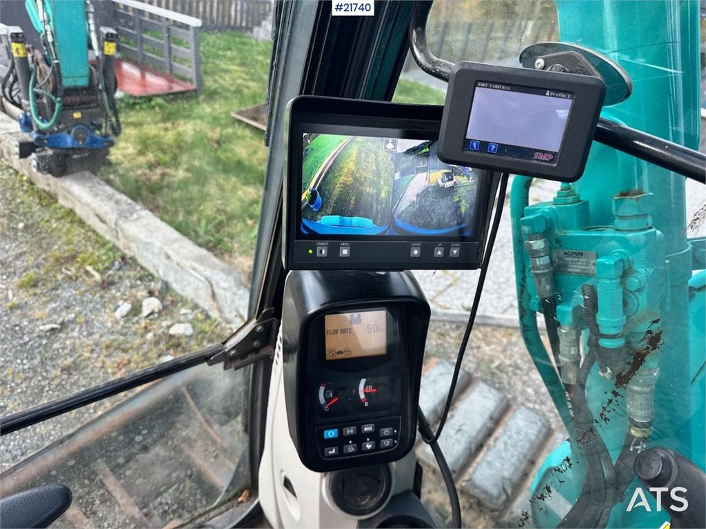 Kobelco SK75SR-3E w/ Rototilt, 2 buckets and grapple. 1850