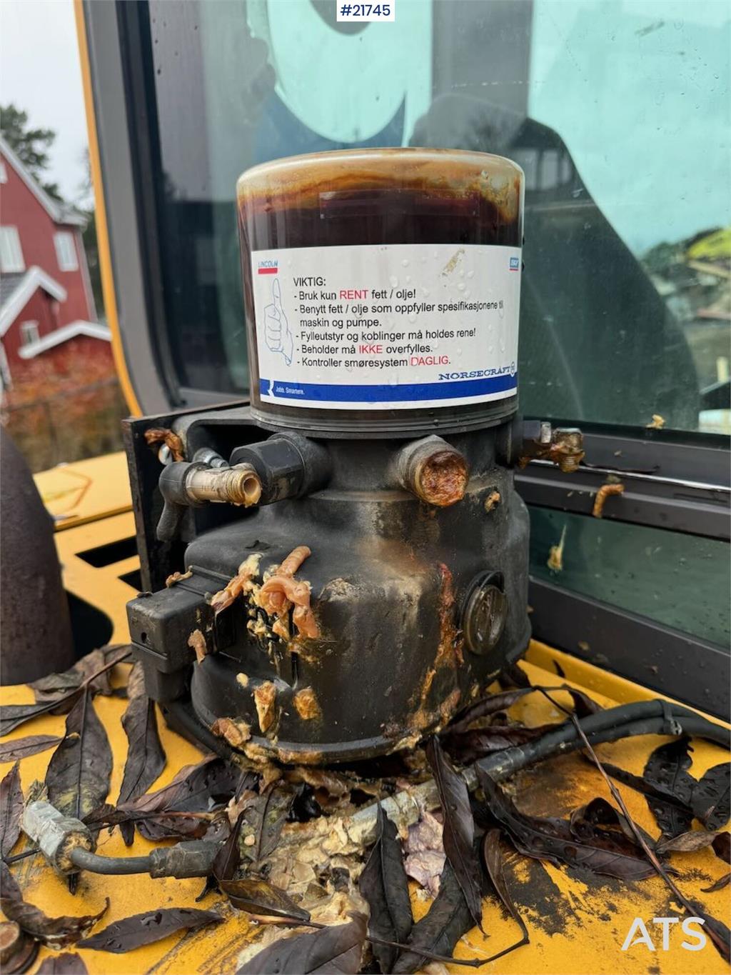 Volvo ECR58D Tracked Excavator with Tilt and Bucket