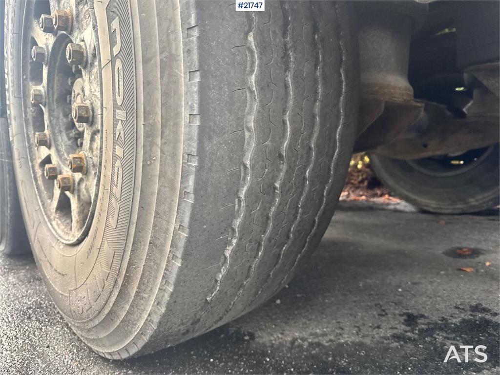 Scania R660 6x4 Asphalt Truck with Carnehl Asphalt Traile