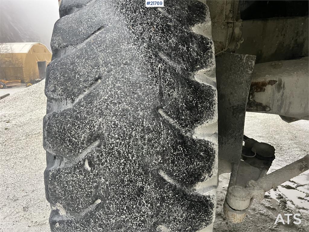 Perlini DP705 Dump Truck