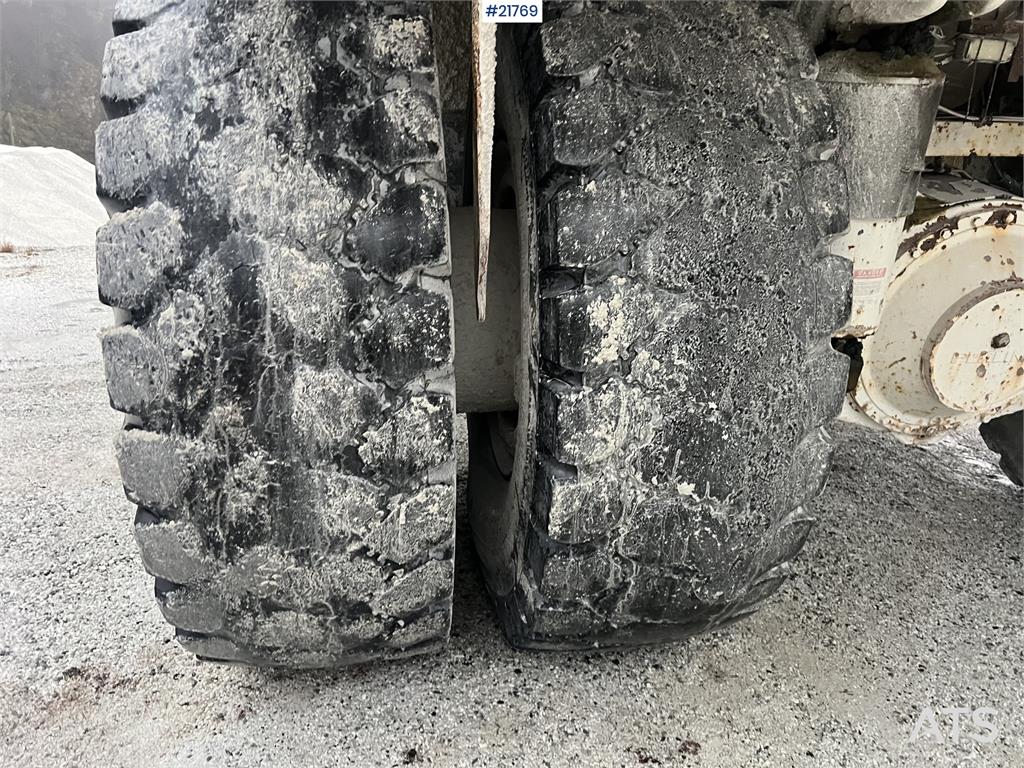 Perlini DP705 Dump Truck