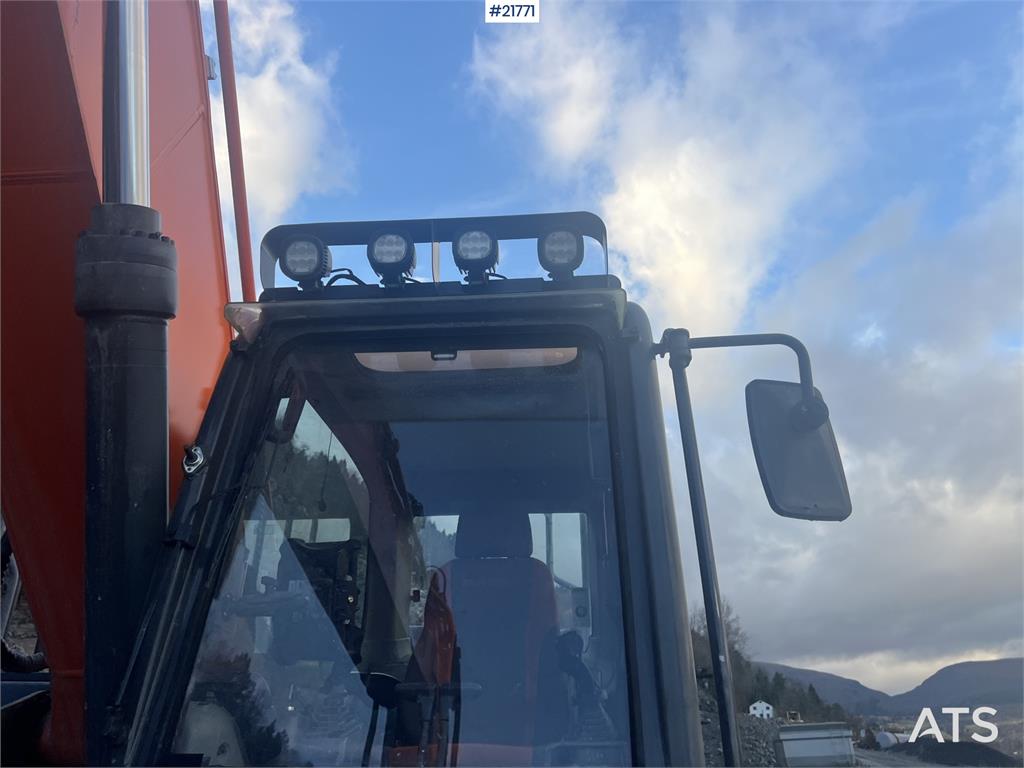 Doosan Dx300lc-5 Gravemaskin m/ rototilt og pusseskuffe