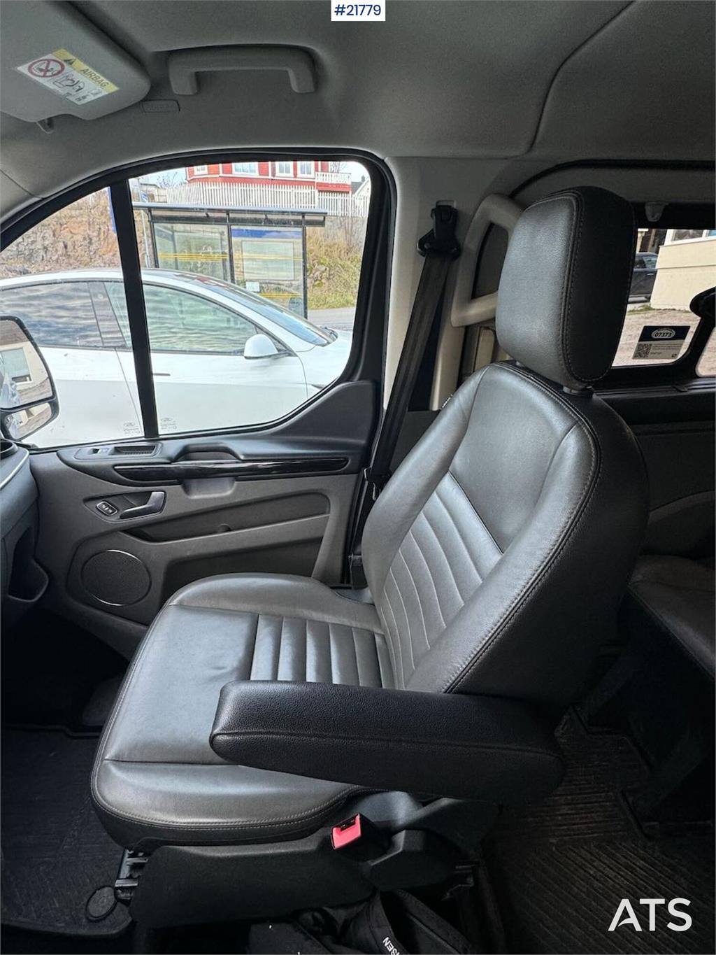 Ford Tourneo 8-seater