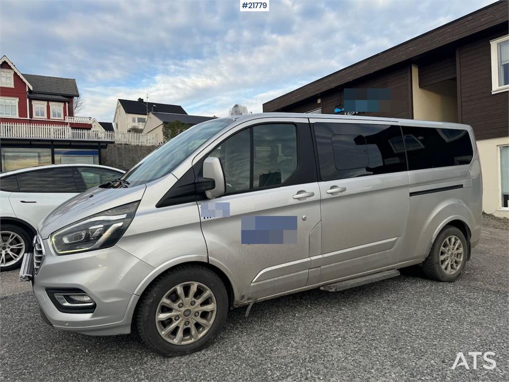 Ford Tourneo 8-seater