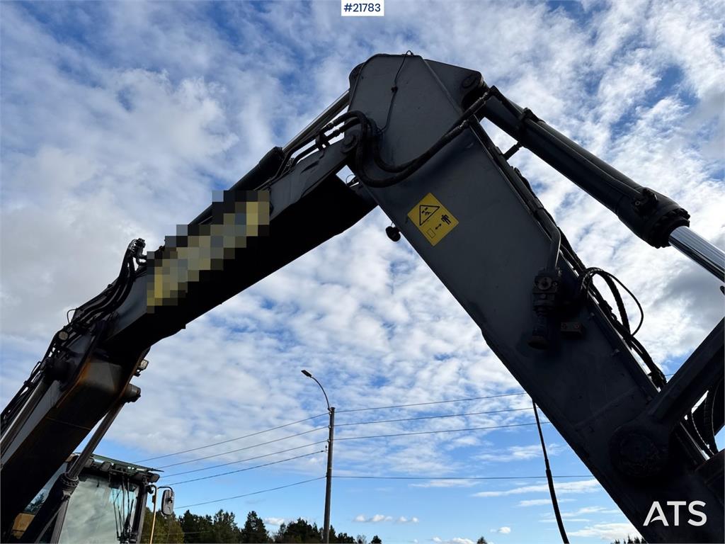 Volvo EC250 w/ Rototilt, GPS and 2 buckets.